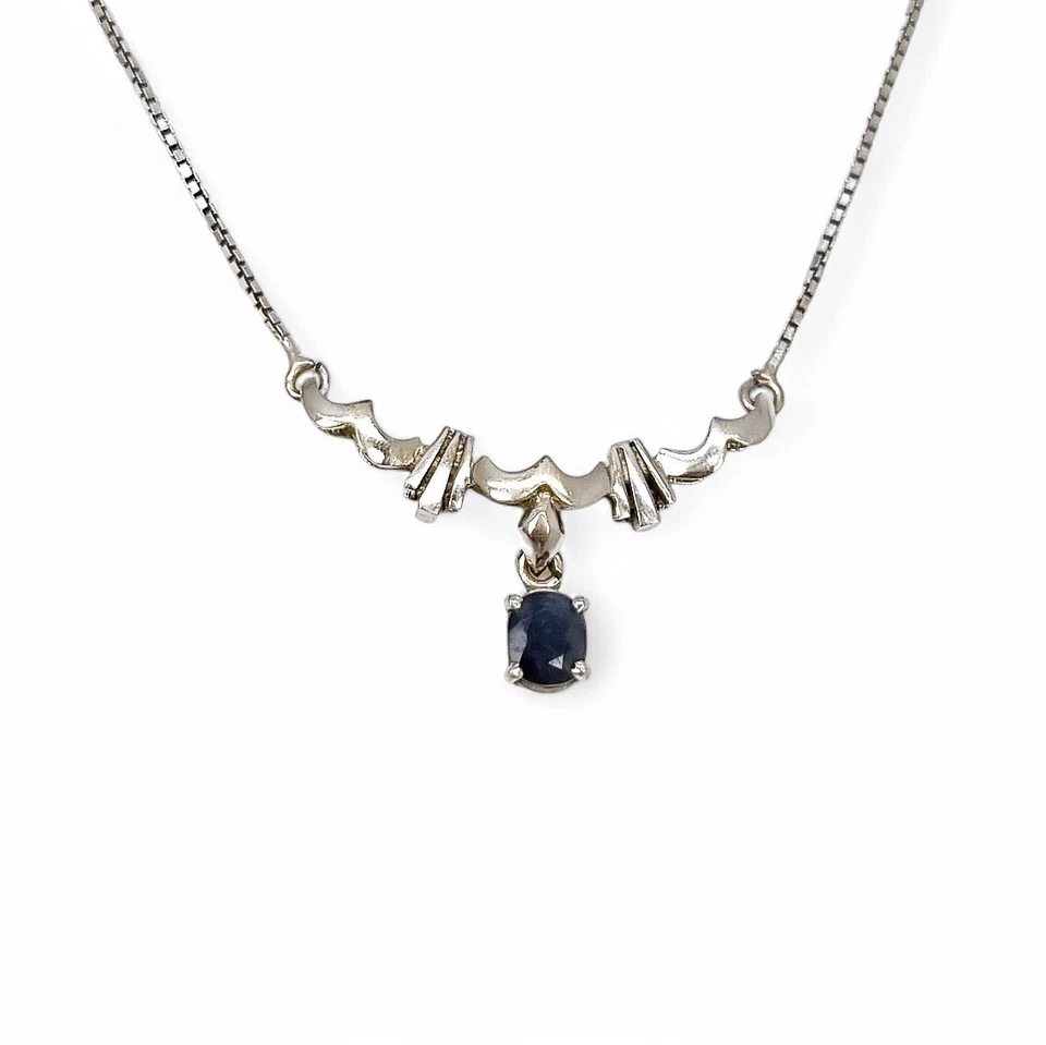 Collar Art Deco oro blanco 18ct zafiro, centro estriado y cadena caja, 0,5 ct Foto 3 de 4