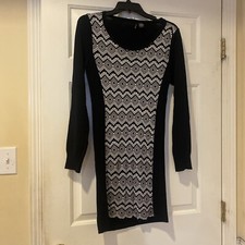 Ultra Flirt Women’s Sweater Dress Sz M Black & White long sleeved