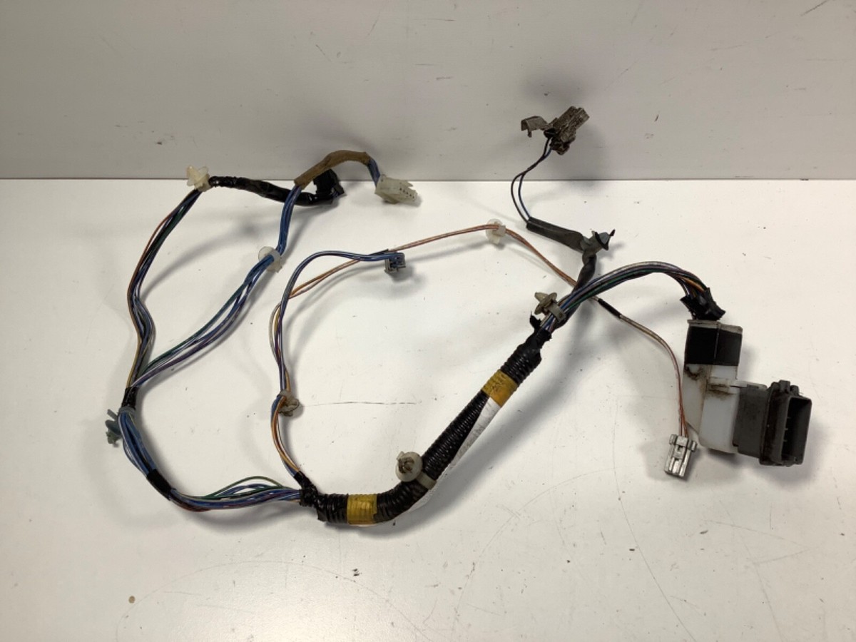 98-01 Honda CR-V Right Front Door Wire Harness Loom 32752-S10-903