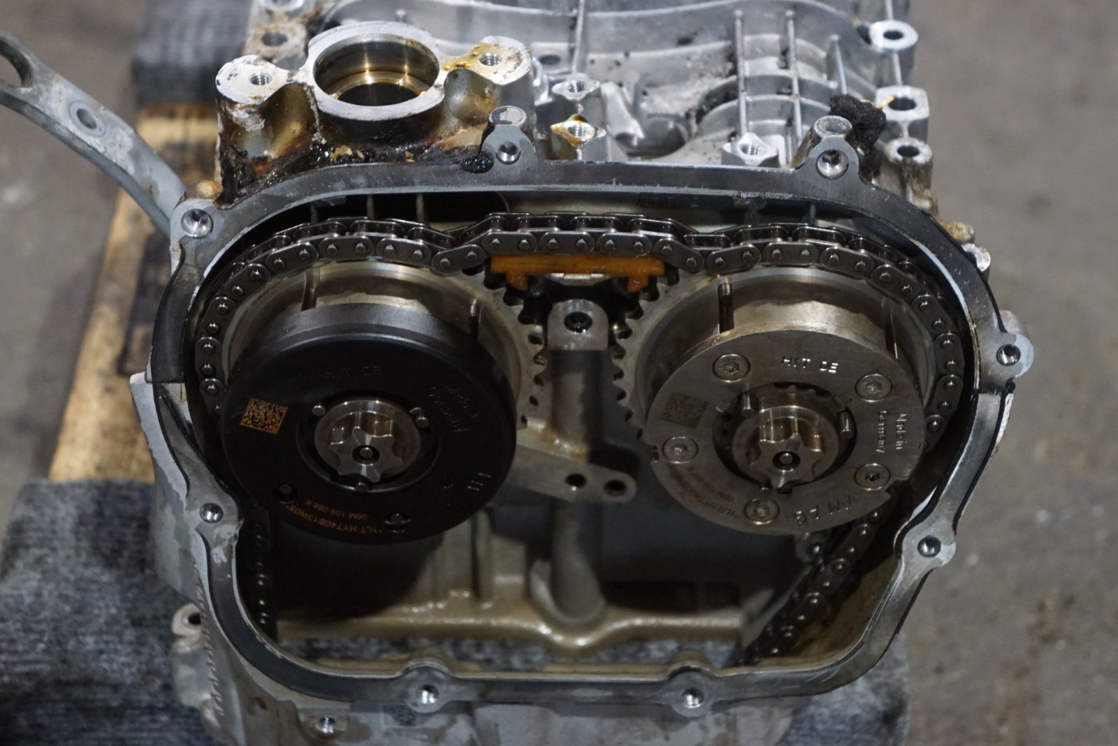 2019 - 2025 LAMBORGHINI URUS 4.0L V8 RIGHT ENGINE CYLINDER HEAD & CAMSHAFT OEM