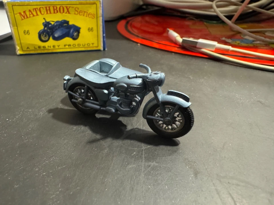 MATCHBOX LESNEY 1-75 N 4 TRIUMPH MOTORCICLE W/SIDECAR IN ORIGINAL BOX - Immagine 3 di 4