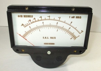 Hewlett Packard Model 1120-0352 R.M.S Volts & Decibels 4-5/8'' x 4'' Panel Meter