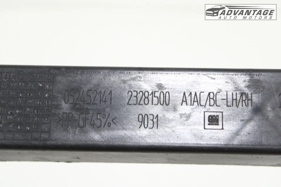 Parachoques trasero Chevrolet Camaro 2016-2024 soporte inferior izquierdo soporte de montaje OEM Foto 4 de 4