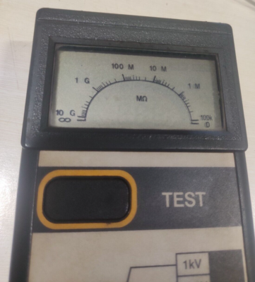 Megページ② Megger BM80/2 RS222-1956 Multi-Voltage Digital Insulation