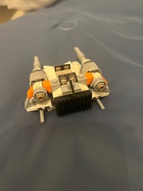 Lego 75074 STAR WARS SNOWSPEEDER MICROFIGHTER (Minifigure and Gun missing)