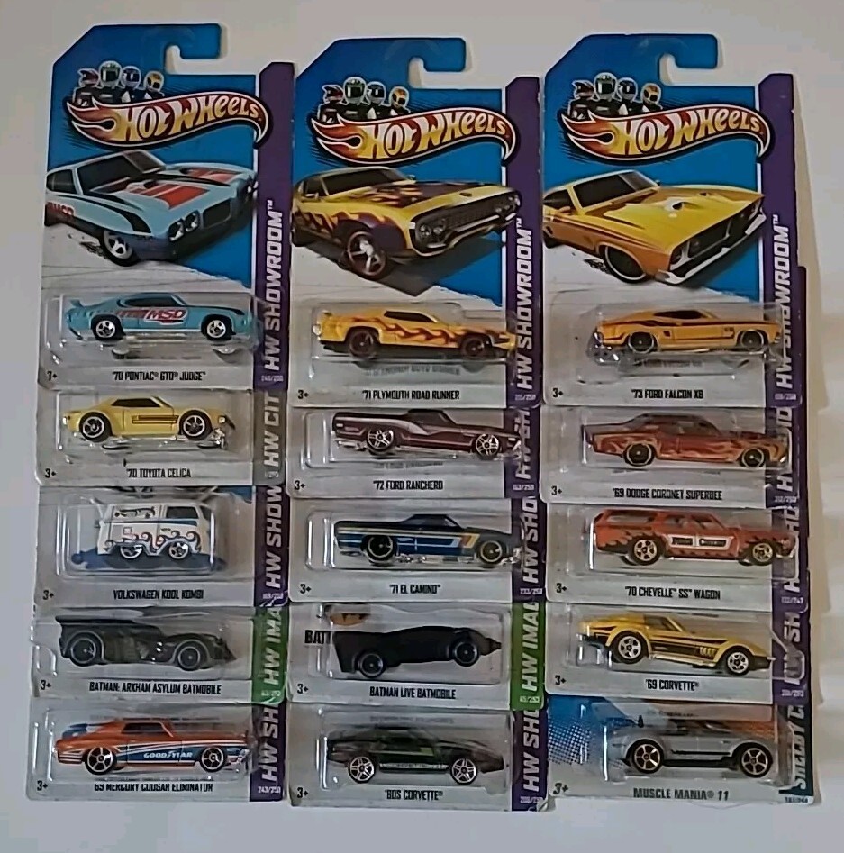 Hot wheels Brand New 2013 lot of  15 various models