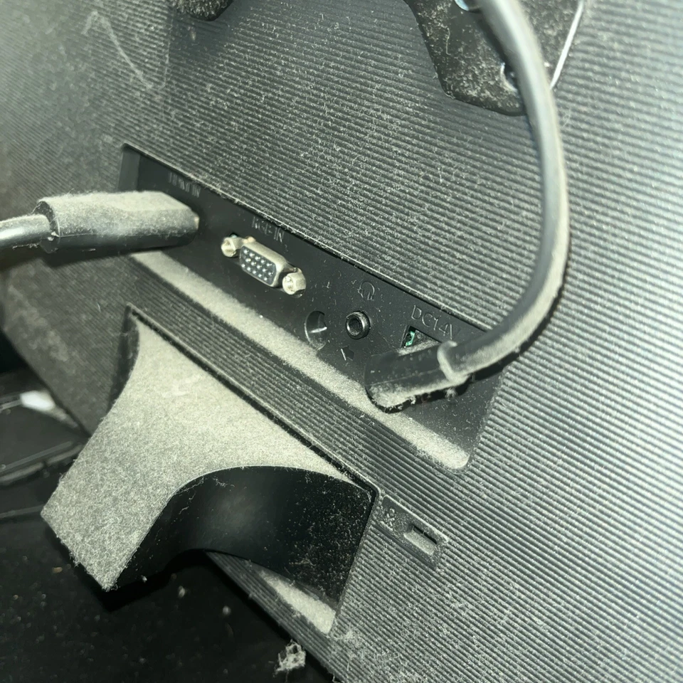 Samsung Monitor C24F390FHU  - LED monitor - curved 24" (Stand Included) - Image 3 of 4