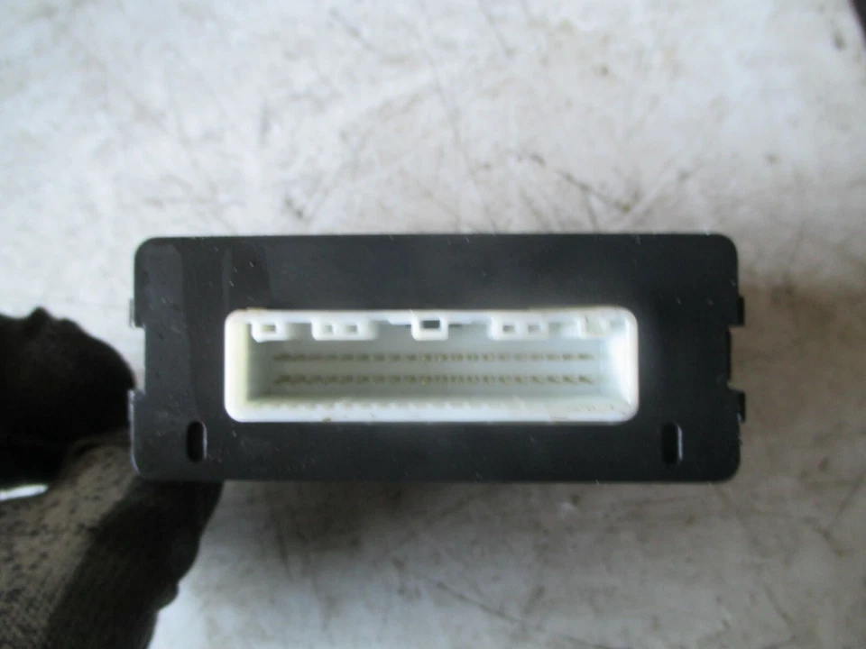 TOYOTA PRIUS 2005 XW20 ANTI THEFT ALARM MODULE ECU 8973047020 - Image 3 of 4