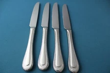 4 Dinner Knives Hollow Wallace WICKHAM Glossy Full Bead China NEW 9 3/8"