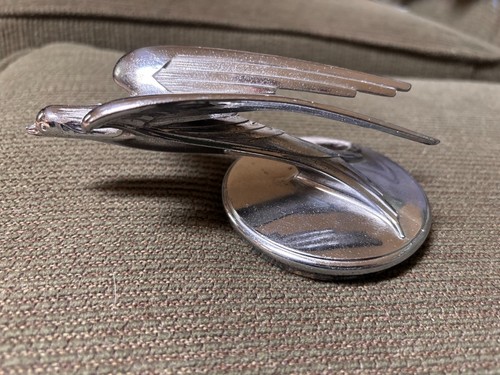 1931 Oldsmobile Hood Radiator Cap Flying Mascot Chrome OEM (KAM)
