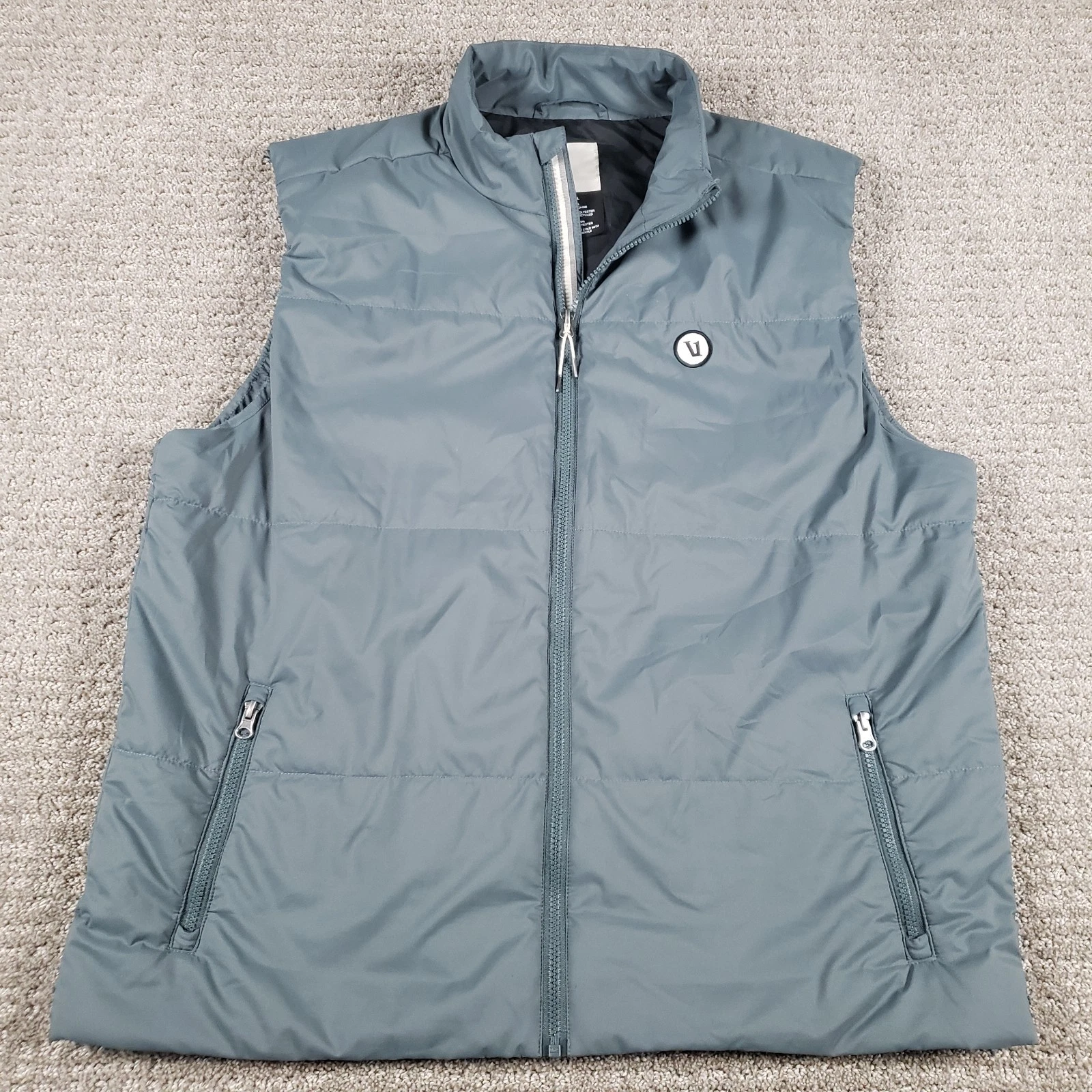 Vuori Echo Insulated Vest 2.0 Mens XL Gray Primaloft Outdoors Gorpcore Jacket
Opens in a new window