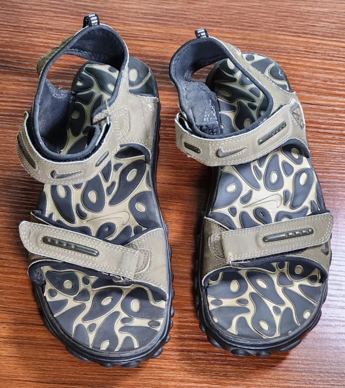 Nike ACG sandali uomo 10 verde oliva nero outdoor trail escursionismo gancio anello vintage