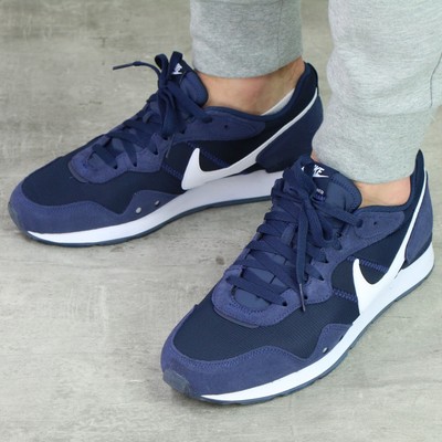 nike venture runner 46