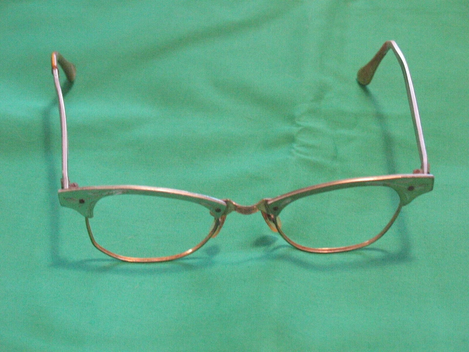 10KT. Marco de gafas chapado en oro diseños de flores signo ojo de gato vintage años 1950-60 Foto 4 de 4