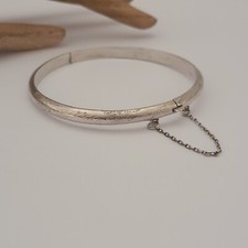 STERLING SILVER HINGED BANGLE BRACELET 7.5IN SAFETY CHAIN 925 ORNATE SCROLLWORK