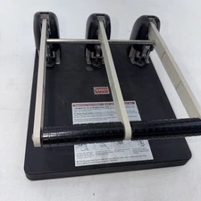 Sparco 3-Hole Punch Manual Heavy Duty 130 sheets of 20-lb bond paper SPR01328
