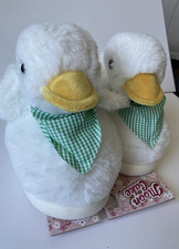 NWT Moon Cake White Duck Slippers Faux Fur Memory Foam Green/White tie Size 9/10