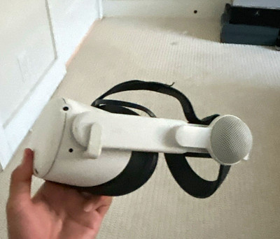 Meta Quest 2 Standalone VR Headset White with Head Strap & Controllers