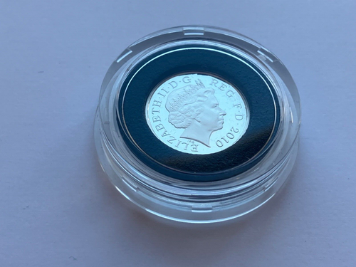 Simply-Coins ~2010 Argent Preuve Bouclier Cinq 5 Pence Pièce de Monnaie - Photo 2 sur 5