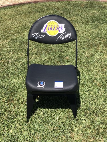 LA Lakers x-frame court side folding black chair Signed By Shaq & Horry PSA BAS - 第 2/11 張圖片