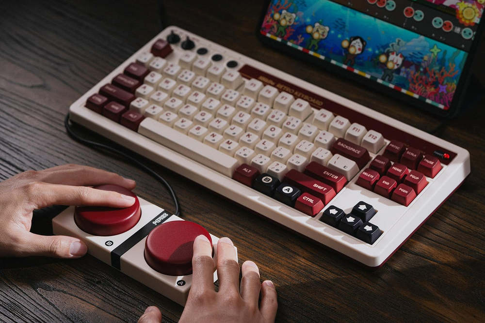 Retro Bluetooth 2.4G USB-C Hot Swappable Mechanical Gaming Keyboard