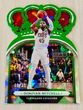 Donovan Mitchell 2022-23 Panini Crown Royale Green Ice Parallel /21