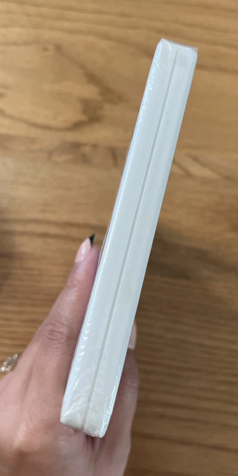 NEW SEALED KARAOKE REVOLUTION PRESENTS: AMERICAN IDOL ENCORE 2 NINTENDO WII GAME - Image 4 of 4