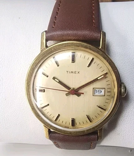 Vintage 1976 mens MERCURY Calendar Timex Watch Gold Tone Runs serviced M25