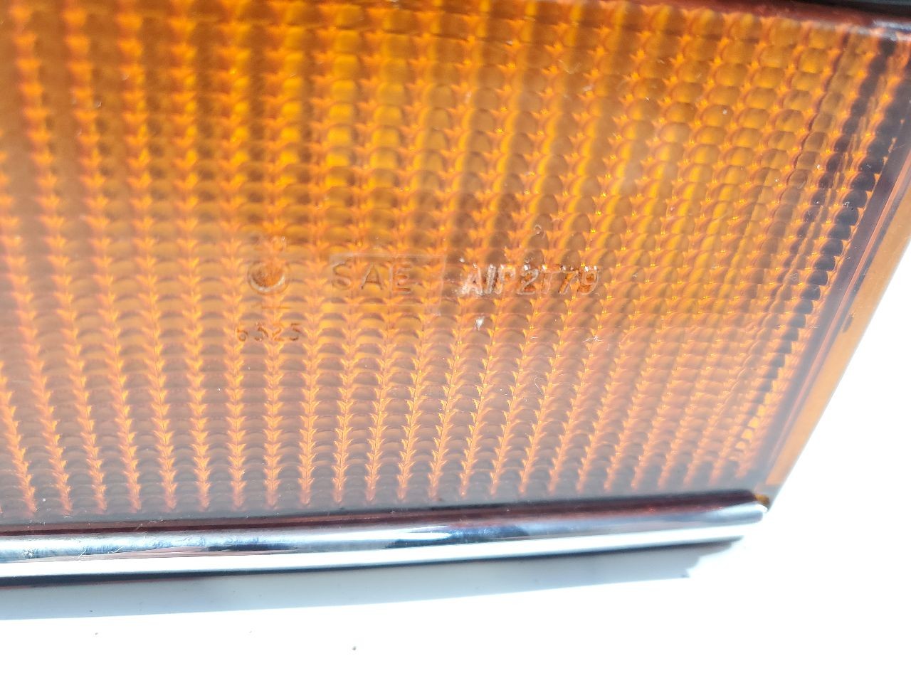 Bentley Turbo R 1991 Tail light