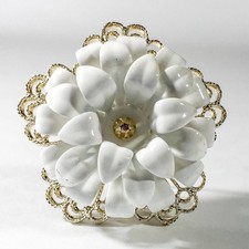 Vintage Sarah Coventry Snow Flower White Dimentional Enamel Filigree 60s Brooch