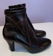 Franco Sarto Women Brown High Heel Boots Zip Up Size 6M