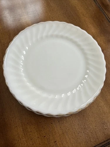Lot Of 3 Vintage Anchor Hocking White Swirl Dinner Plate Gold Rim 10” Milk Glass
