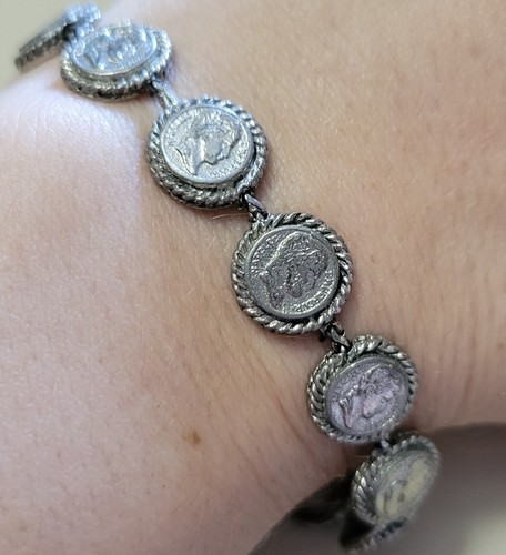 Vintage LJM Laurentian Jewelry Manufacturing Co.  Faux Coin Link Bracelet 7"