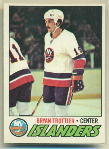 1977-78 O-Pee-Chee OPC #105 BRYAN TROTTIER 2nd YEAR New York Islanders NRMT