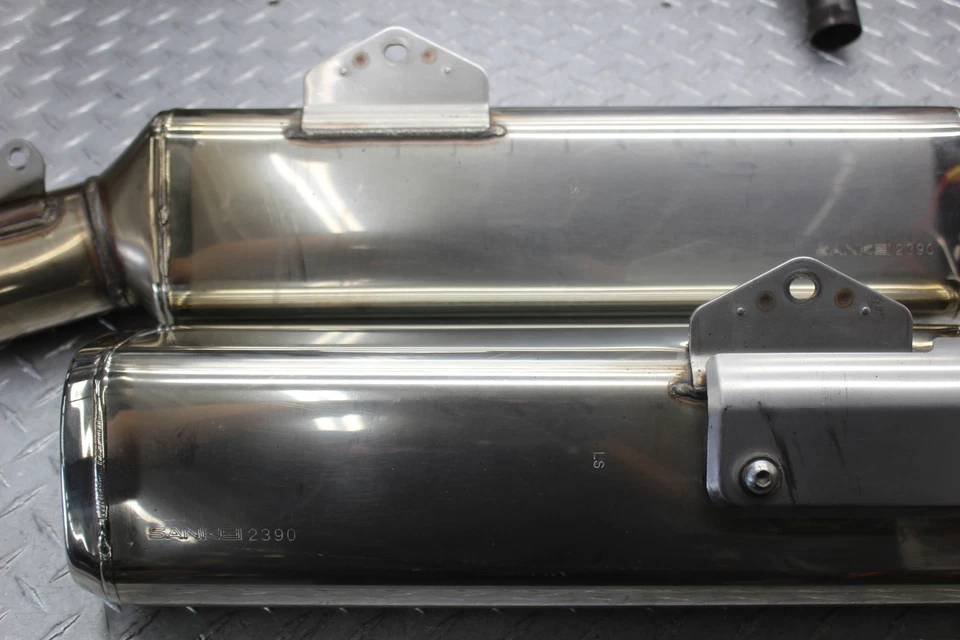 2007 HONDA ST1300 EXHAUST SYSTEM HEADERS & MUFFLERS 18310-MCS-L01(HAS VIDEO) - Image 2 of 4