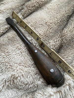 Vintage Irwin Made In The USA Beefy Wood Handle Screwdriver
