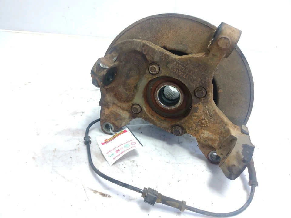 01 - 07 Sierra Silverado 2500 3500 Classic Front Spindle w/ Hub RH 4x4 ONLY OEM - Image 3 of 4