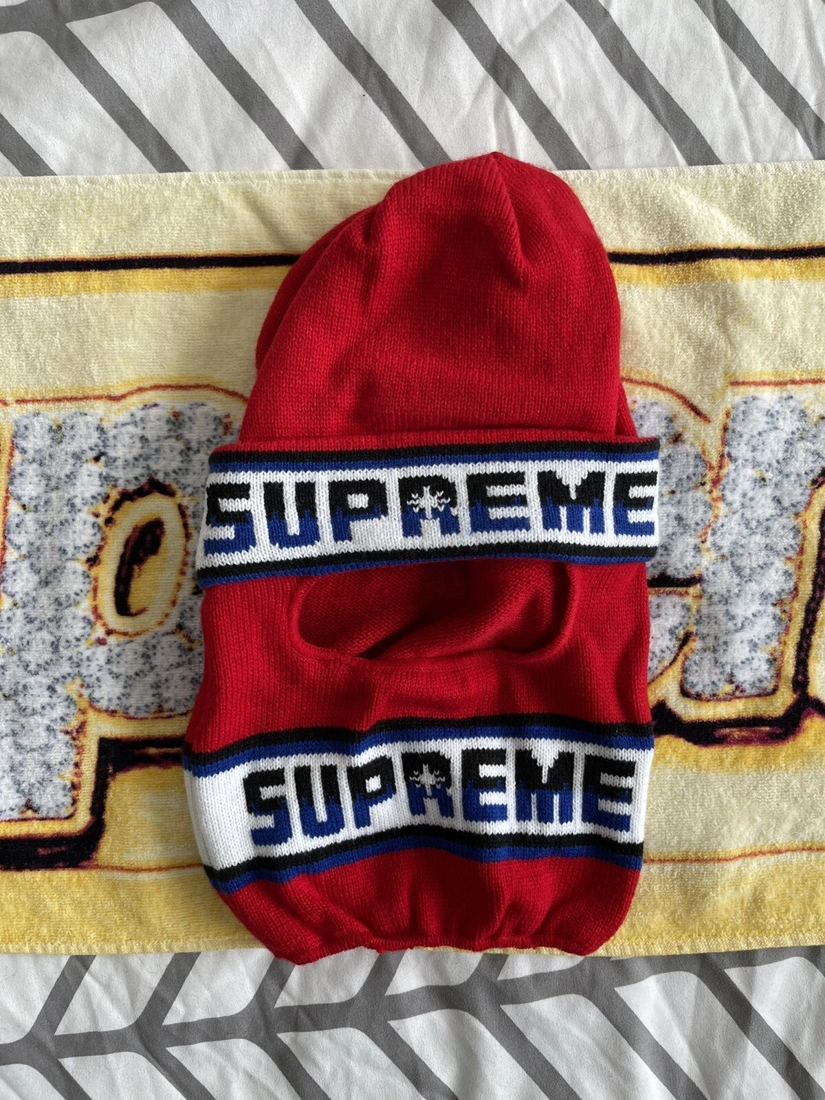 Supreme Beanie/bacaclava rouge 100 % authentique