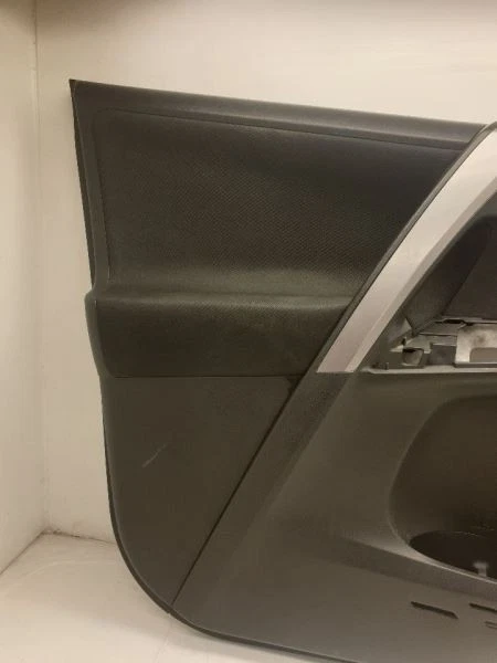 2016 TOYOTA RAV4 LE ПЕРЕДНЯЯ ДВЕРНАЯ ПАНЕЛЬ СО СТОРОНЫ ВОДИТЕЛЯ - Изображение 4 из 4