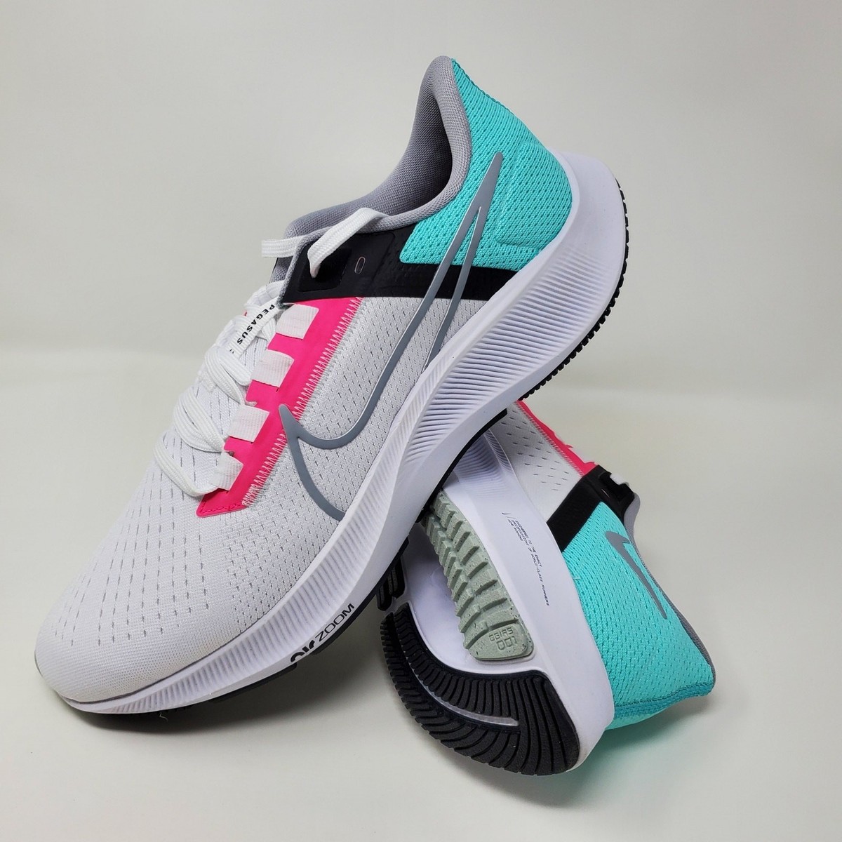 【新品未使用】NIKE AIR ZOOM PEGASUS38 東京五輪② Nike Air Zoom Pegasus 38 White Miami Pink Teal Blue Black CW7356