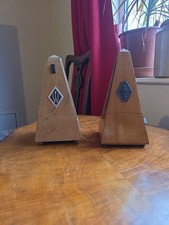 Antikes Maelzel Metronom und Vintage Wittner Metronom