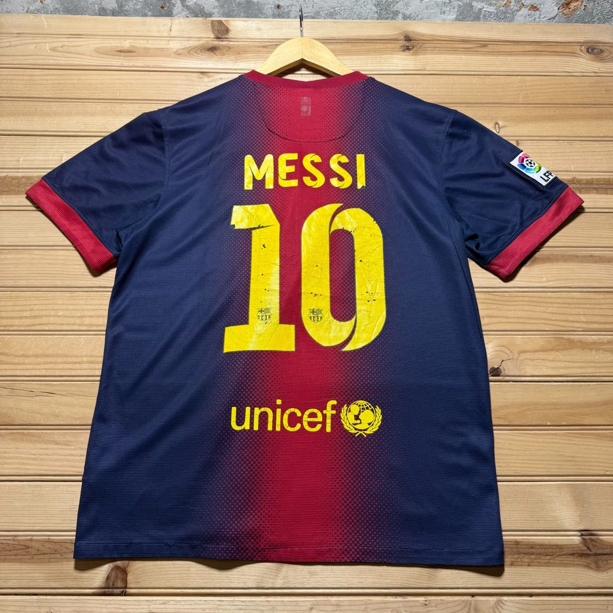 Preços baixos em Tamanho M Fc Barcelona Equipe Nacional de Camisas