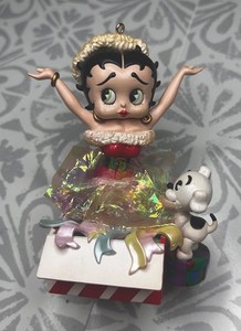 Danbury Mint Betty Boop Christmas Ornament SantaHat Gift Box w/ Puppy Music Box 