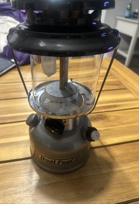 #ad VINTAGE COLEMAN 282 700 DUAL FUEL CAMP LANTERN. With Glass From 288 Coleman $38.50