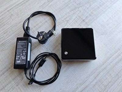 Intel NUC6i5SYK Core i5-6260U 16 GB Kingston DDR4 RAM Samsung 850 EVO SSD 250GB