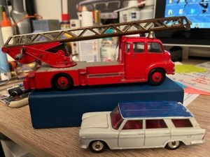DINKY TOYS FRANCE - Tracteur Panhard et Semi remorque SNCF bâchée - Camion 32AB EUR 49,00
