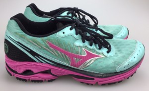 mizuno wave rider 16 women's size 9