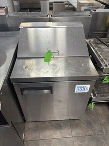 North Pole Commercial 1-Door Prep Table Refrigerator - Stainless Steel