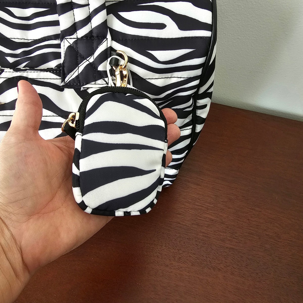 Jessica Simpson Audrey ECO Modern Zebra Duffle Weekender w/ pouch