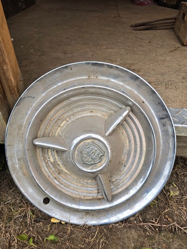 [1] 1953 1954 1955 Oldsmobile Fiesta 15" Spinner Hubcap OEM